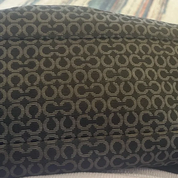 VTG Coach Madison needlepoint Black and Gray Patterned Tote Bag 320-26767 - Picture 2 of 12